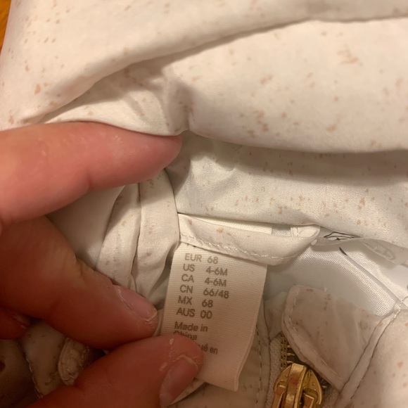 Minnie Mouse H&M Vest! ❤️ - Picture 3 of 3